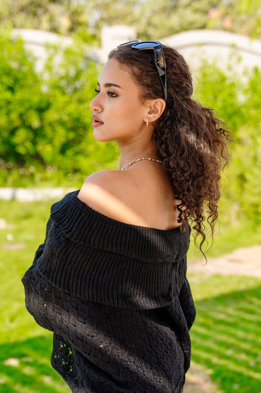 Chic Cascade Top in black