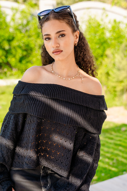 Chic Cascade Top in black